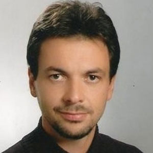 Demir Selmanović